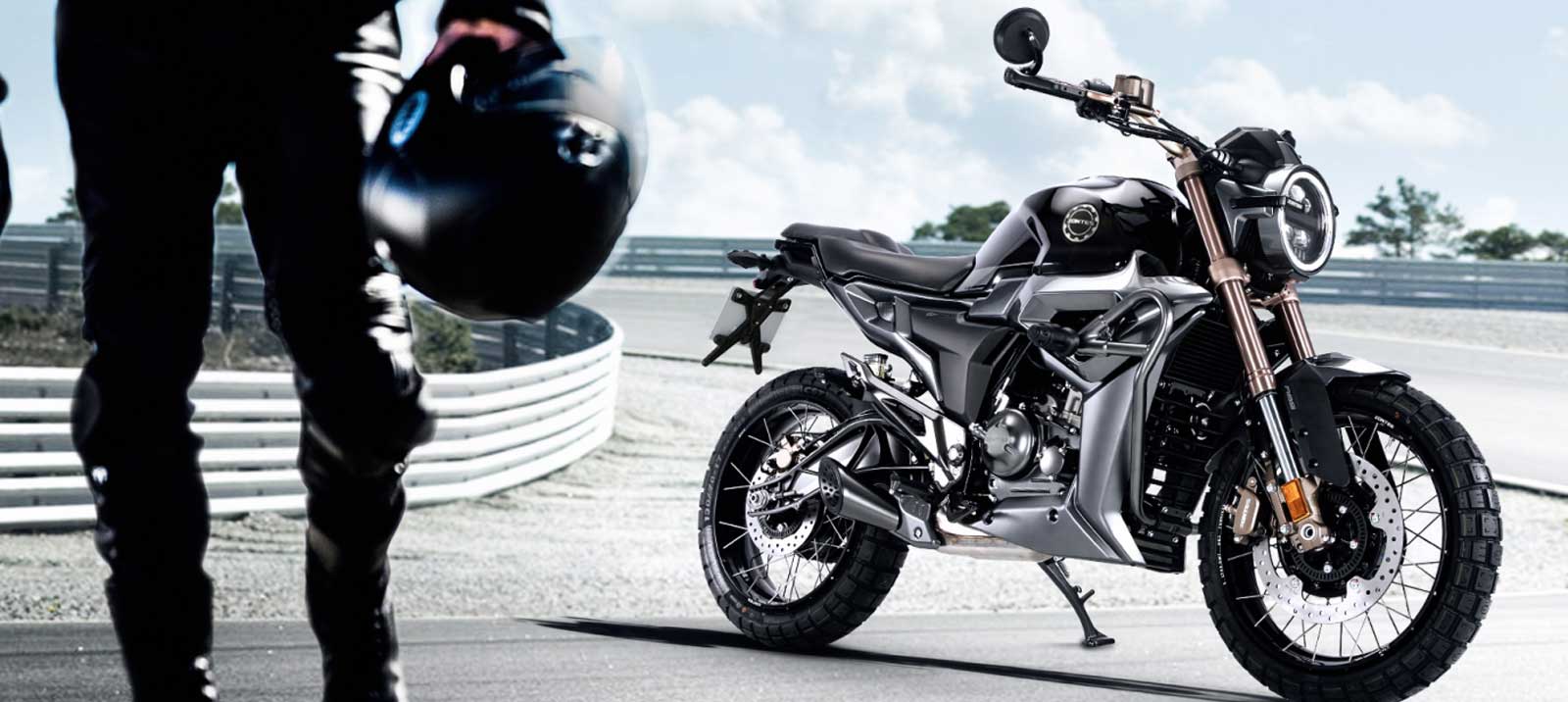 Zontes 125 Scrambler ambiance