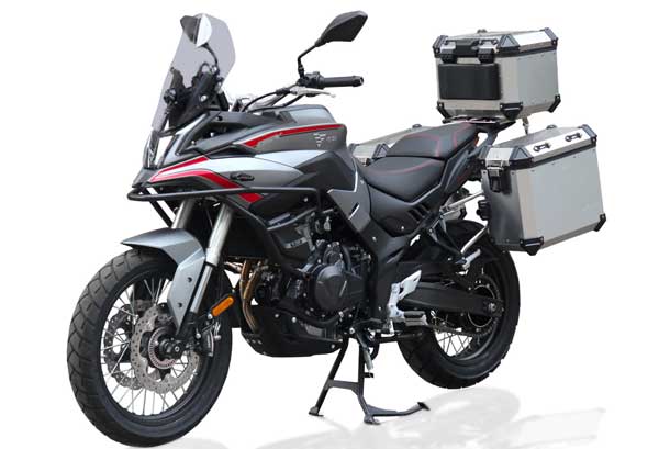 Voge 500 DSX avec valises
