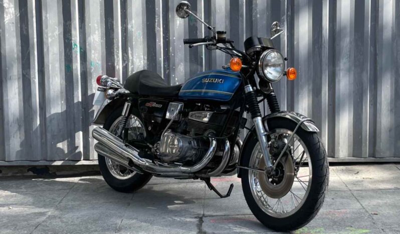 SUZUKI 550 GT 1974 – Garantie 6 mois P&Mo complet