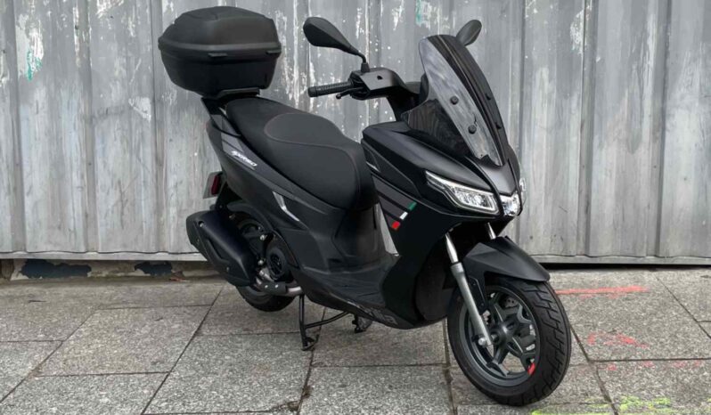 APRILIA 50 SXR – Garantie constructeur du 10/2024 au 10/2026 full