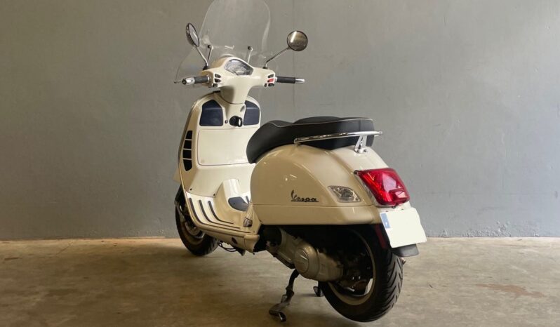 PIAGGIO 300 VESPA GTS ABS – Garantie 6 mois P&Mo complet