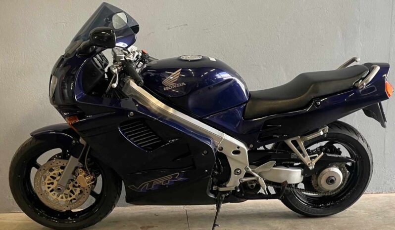 HONDA 750 VFR complet
