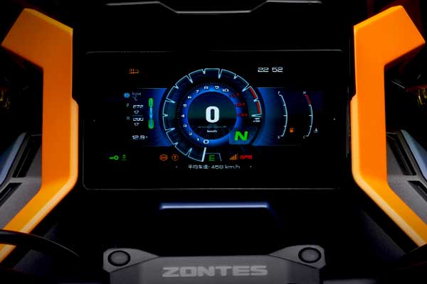 Zontes 703 F Adventure tableau de bord