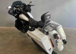 HARLEY 1800 ROAD GLIDE CVO complet
