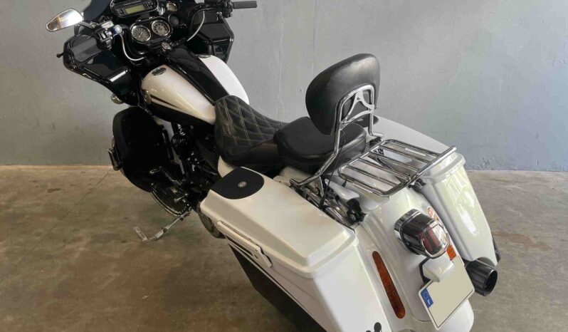 HARLEY 1800 ROAD GLIDE CVO complet
