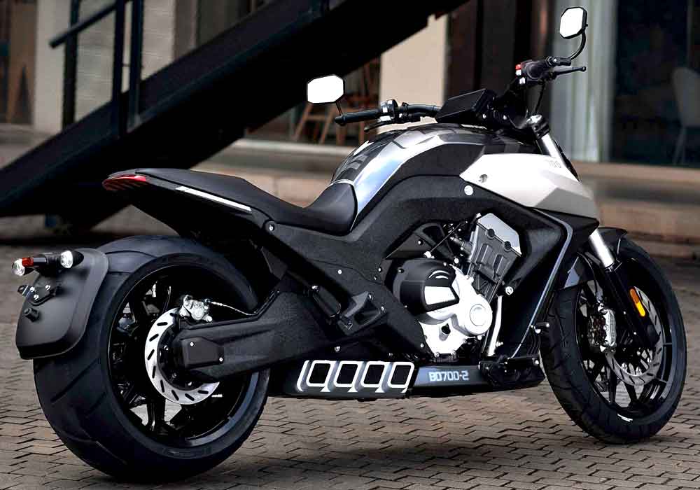 Benda Motorcycles 700 LFC arrière droite