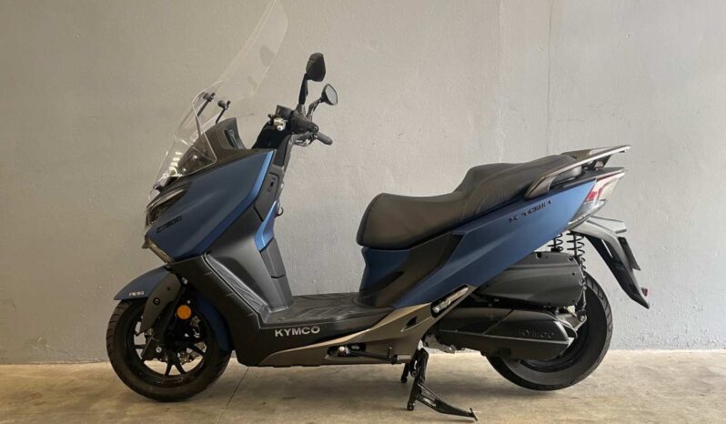 KYMCO 300 X-TOWN CITY – Garantie constructeur du 04/2024 au 04/2029 complet