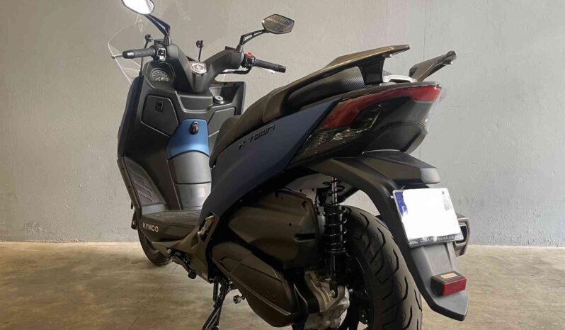 KYMCO 300 X-TOWN CITY – Garantie constructeur du 04/2024 au 04/2029 complet