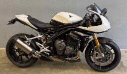 TRIUMPH 1200 SPEED TRIPLE RR ABS – Garantie constructeur du 02/2025 au 02/2027