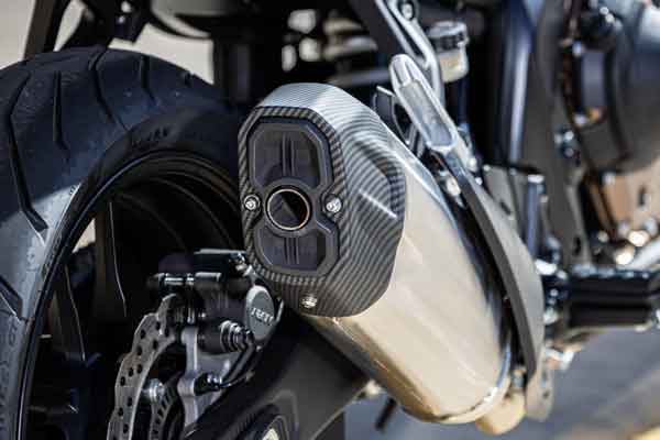 Voge R 625 échappement