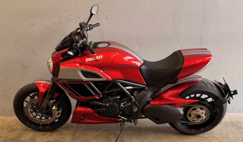 DUCATI 1200 DIAVEL ABS – Garantie 6 mois P&Mo complet