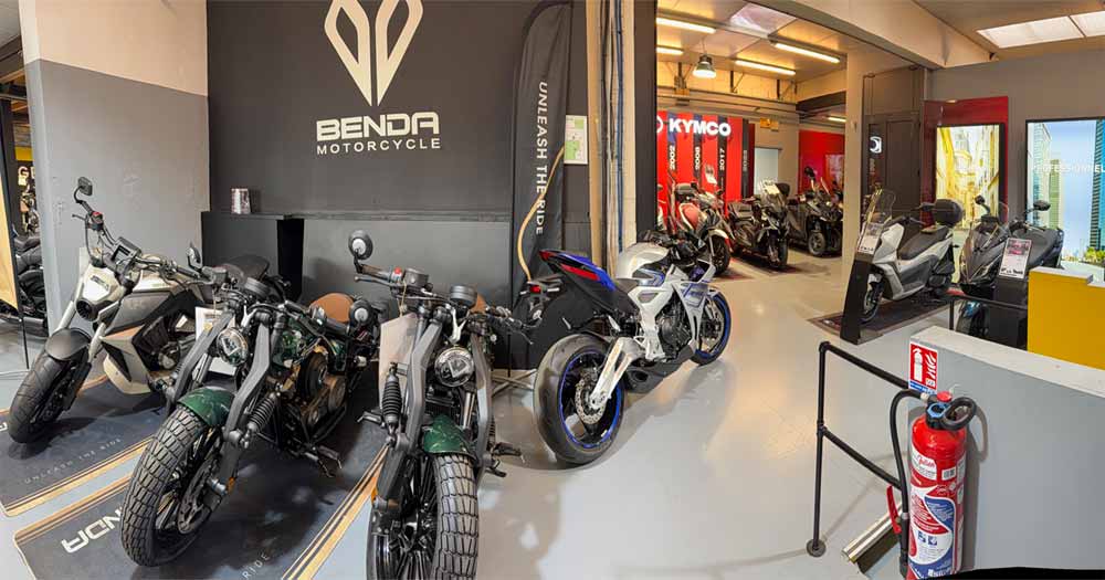 Motos et Scooters marque NEUFS - 1er étage