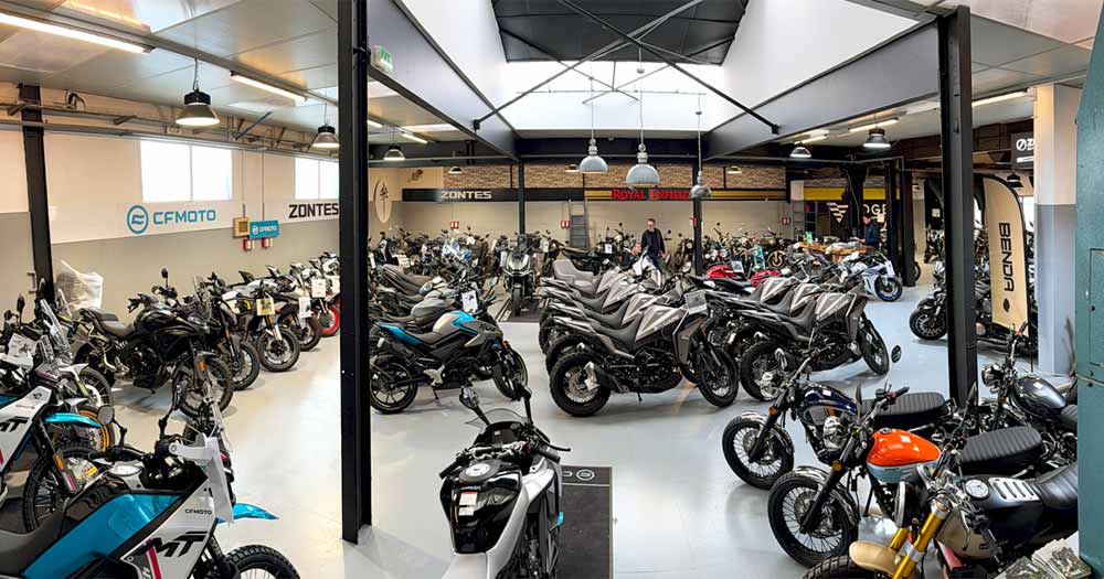 Motos et Scooters NEUFS au 1er étage