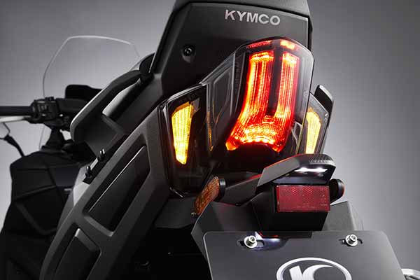 Kymco CV3 575 feux arrière