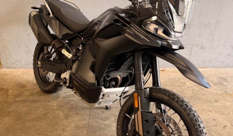 CF MOTO 800 MTX ABS – Garantie constructeur du 02/2026 au 02/2031 complet