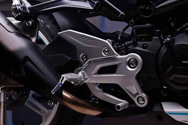 CFMoto 450 SR detail CFMoto 450 SR detail