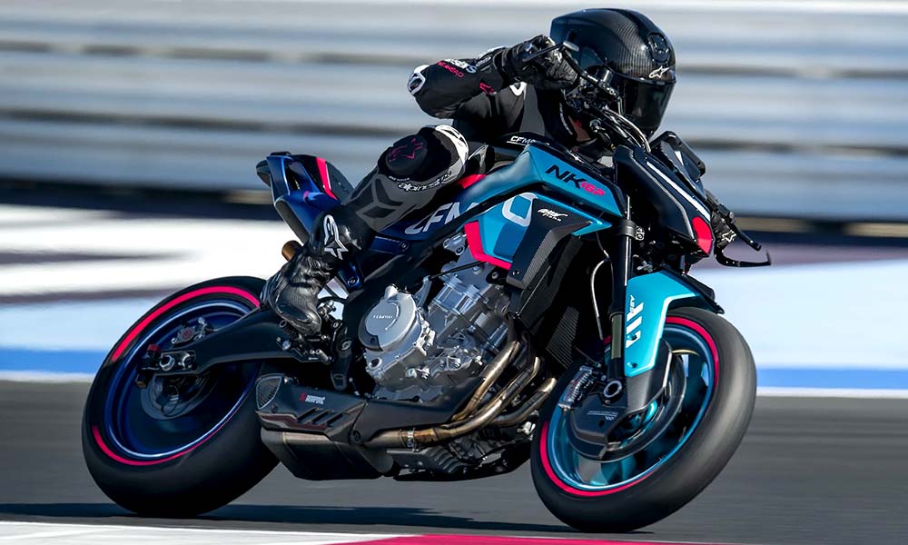 CFMoto 675 NK GP sur circuit profil CFMoto 675 NK GP sur circuit profil