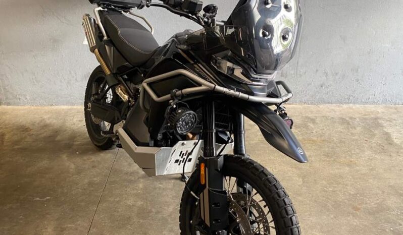 CF MOTO 800 MT-X ABS – GARANTIE CONSTRUCTEUR DU 02/2026 AU 02/2031 complet