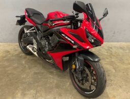 HONDA CBR 650 R – GARANTIE CONSTRUCTEUR DU 02/2024 AU 02/2029 complet